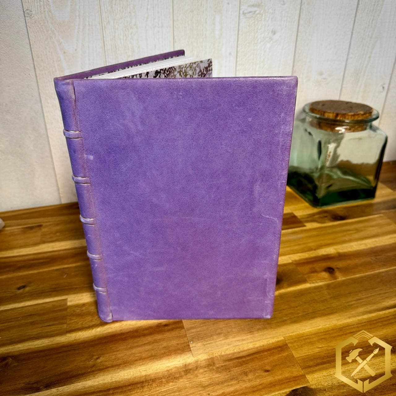Carnet relié en cuir rose